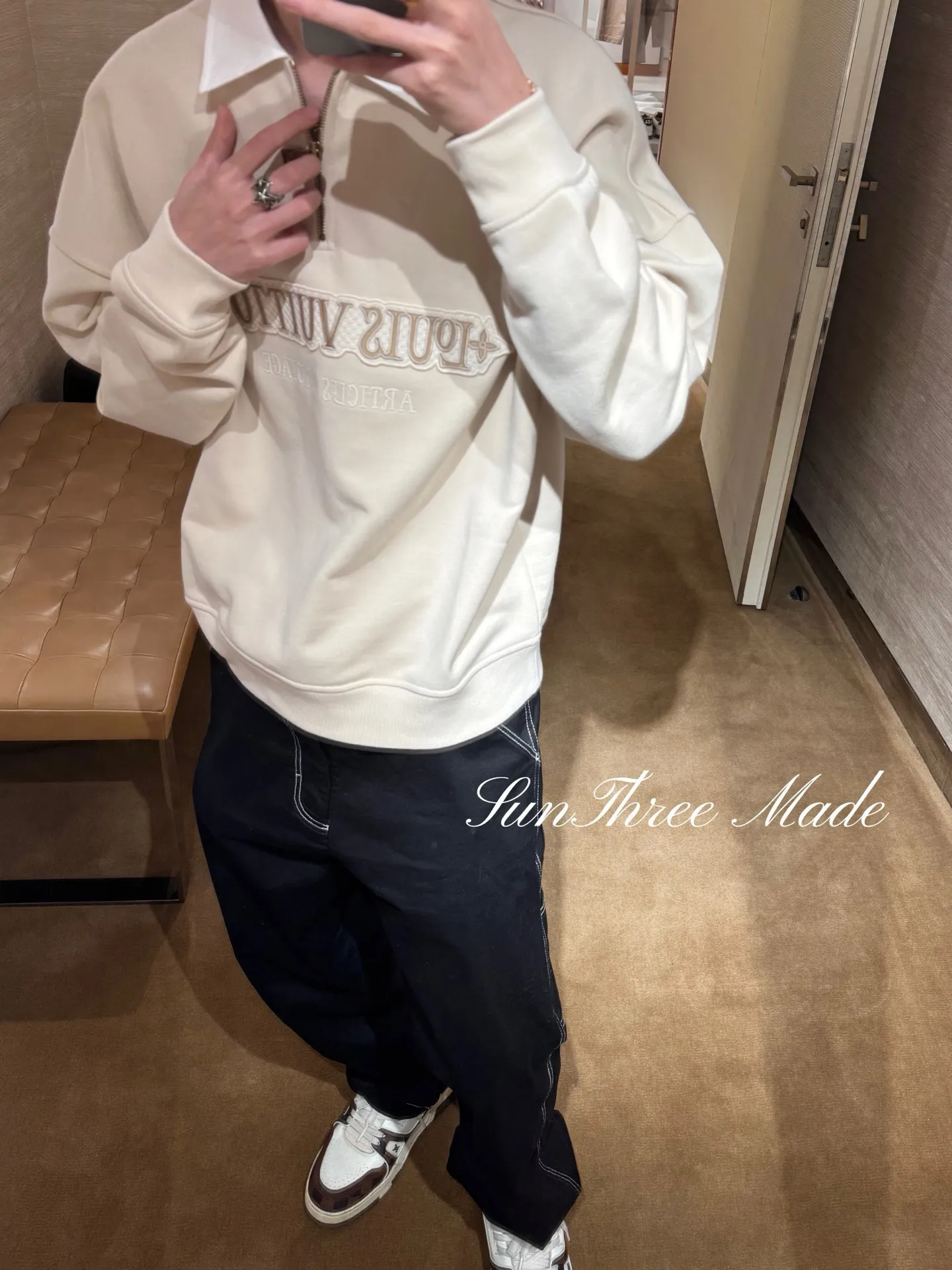 Louis Vuitton/Louis Vuitton 25Fw letter embroidered white lapel half-zip sweatshirt